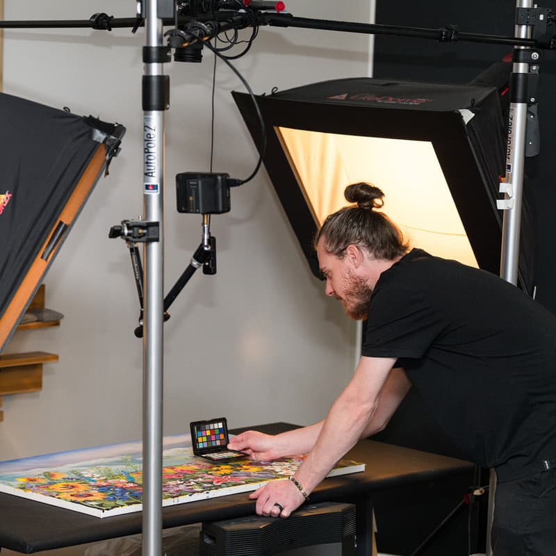 Art reproduction photography setup at Pixels Foto & Frame